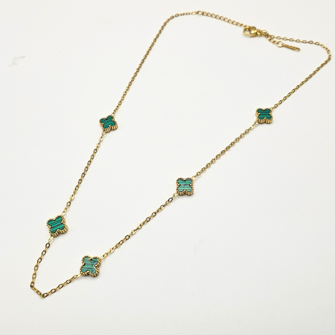 Chivelle Clover Luxe 5-Petal Mother of Pearl Necklace