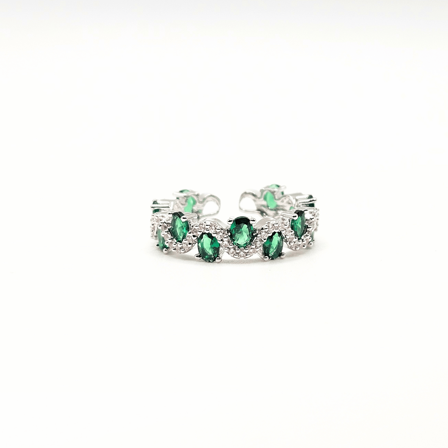 Chivelle Luxe Emerald Wave Eternity Band