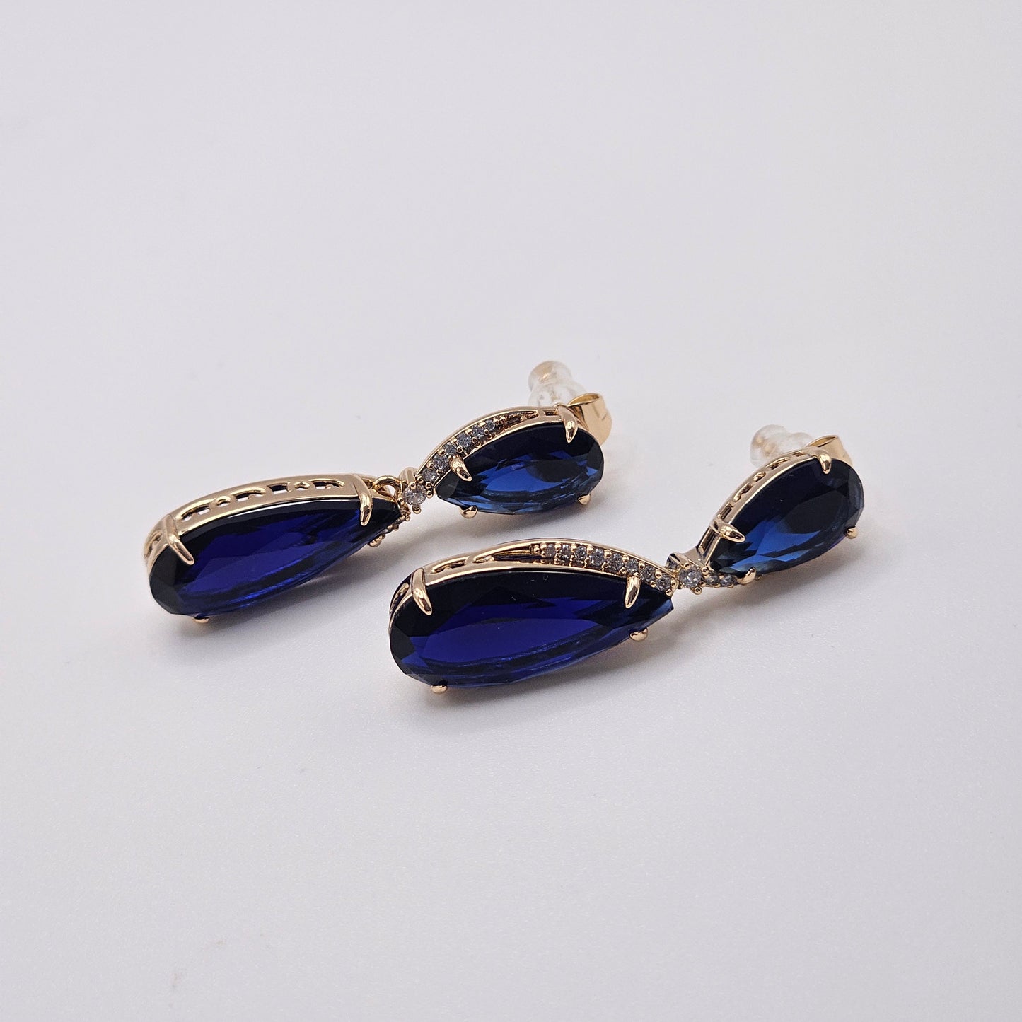 Chivelle Midnight Elegance Drop Earrings