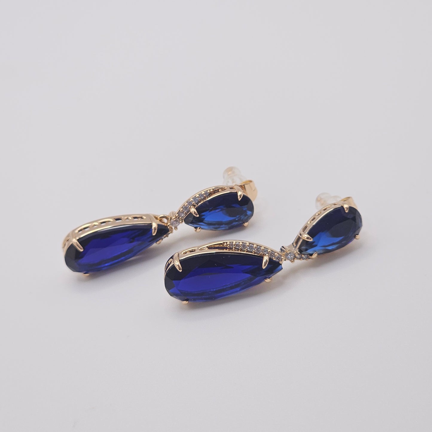 Chivelle Midnight Elegance Drop Earrings