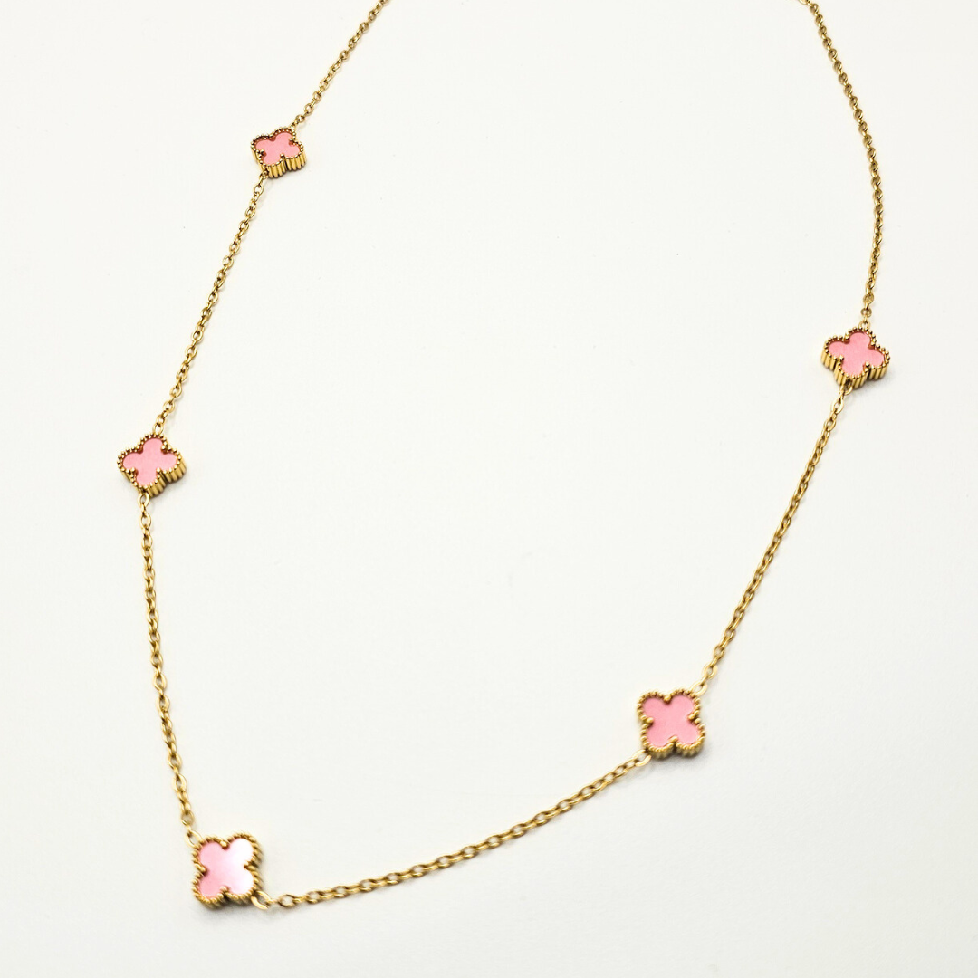Chivelle Clover Luxe 5-Petal Mother of Pearl Necklace