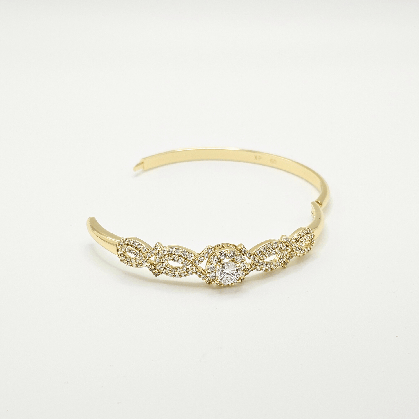 Éclat Royale Hinge Bangle