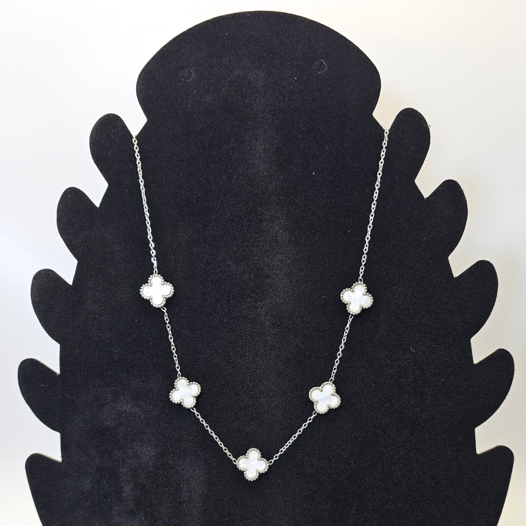 Chivelle Clover Luxe 5-Petal Mother of Pearl Necklace
