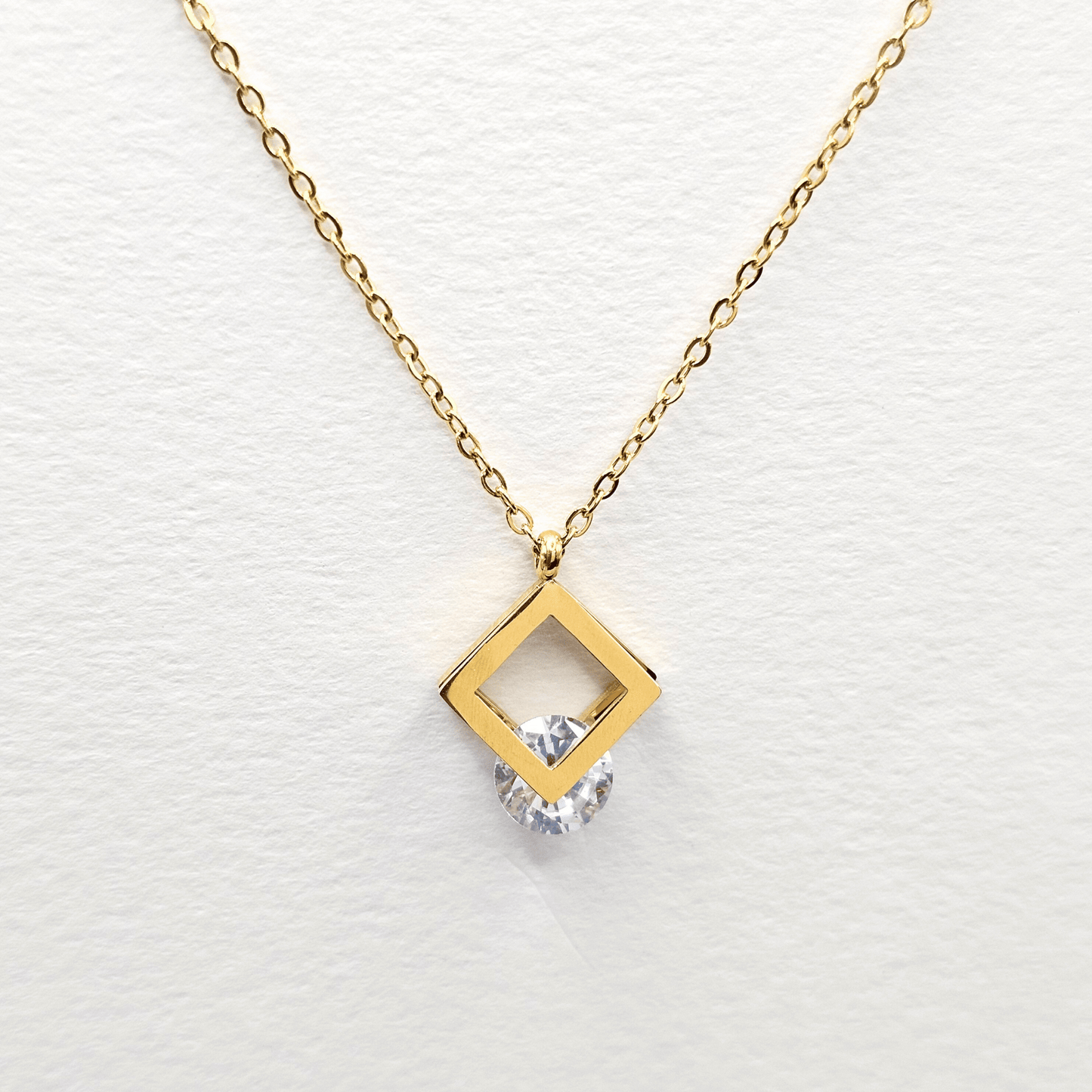 Chivelle Geometric Grace Pendant Necklace – Minimalist Square Frame with Cubic Zirconia Accent