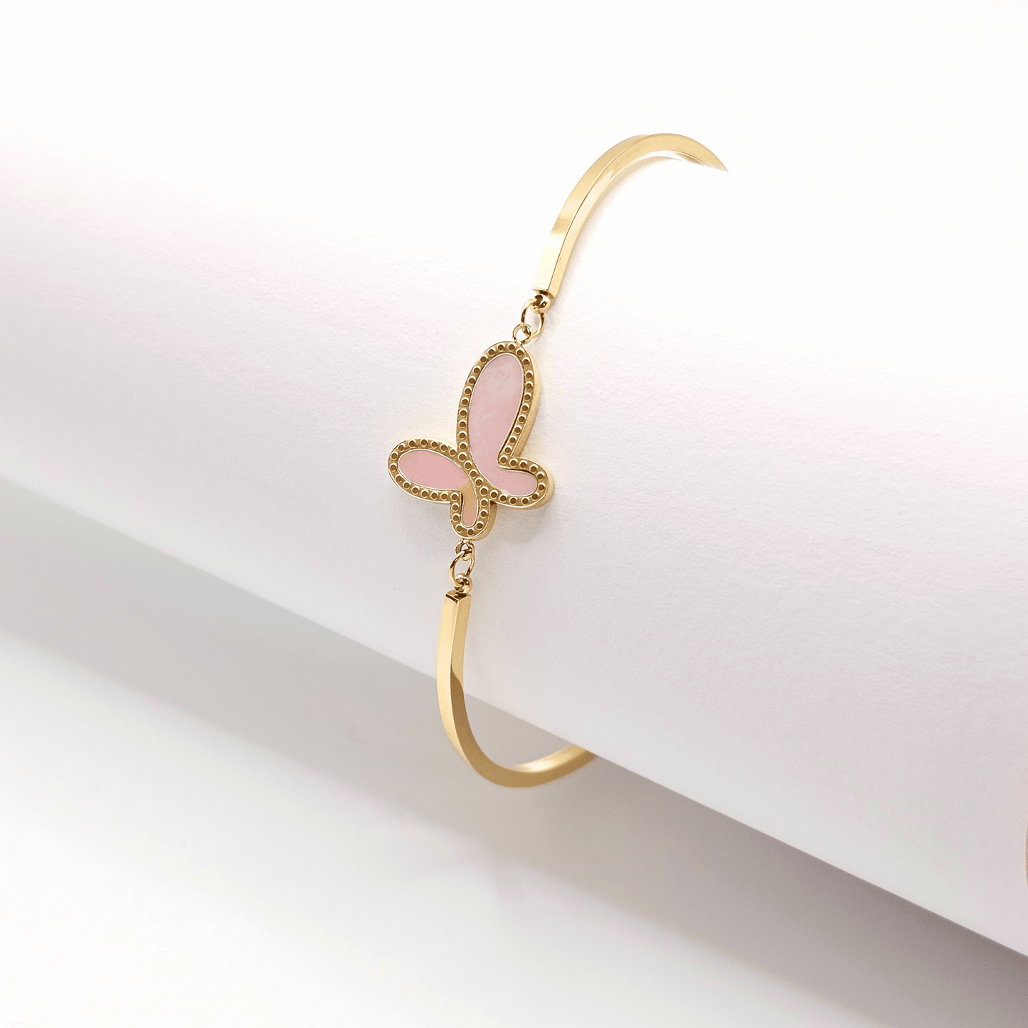 Rosé Papillon Mother of Pearl Chain Bangle