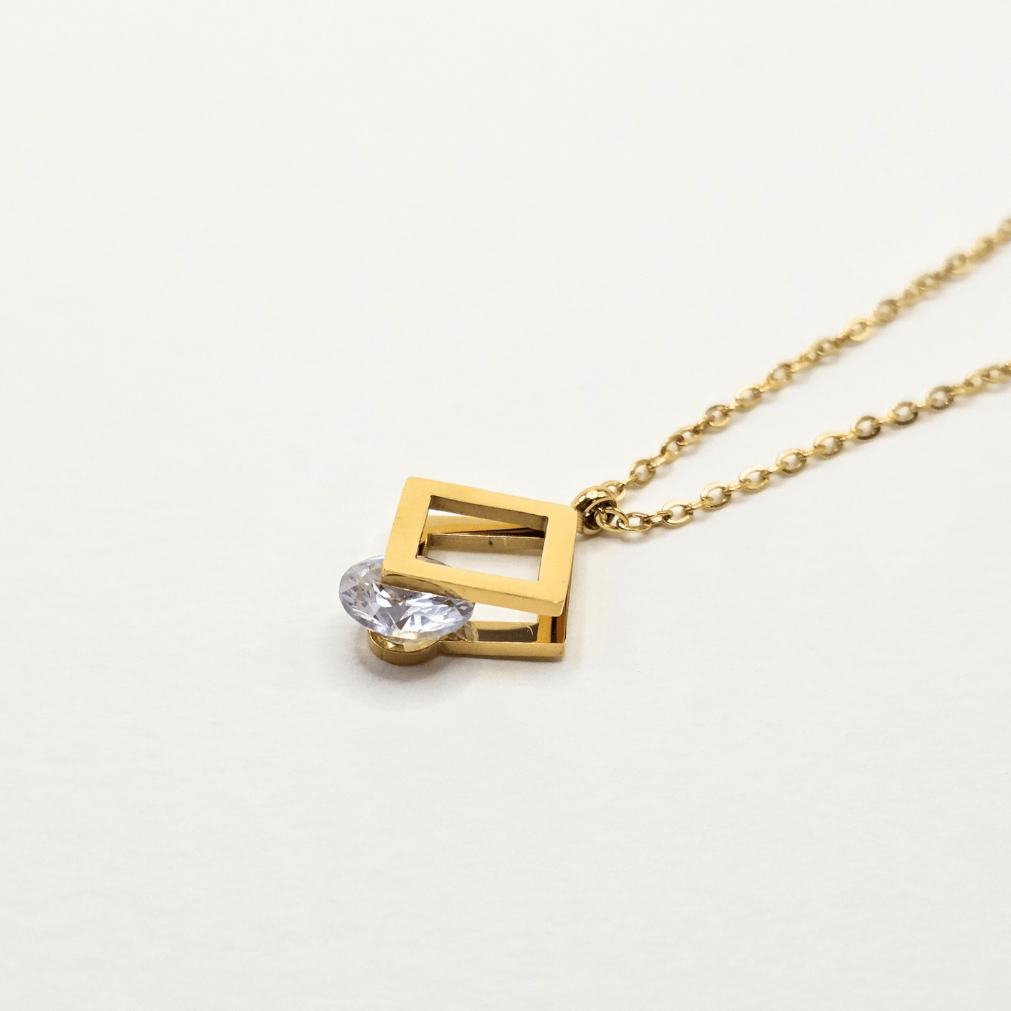 Chivelle Geometric Grace Pendant Necklace – Minimalist Square Frame with Cubic Zirconia Accent