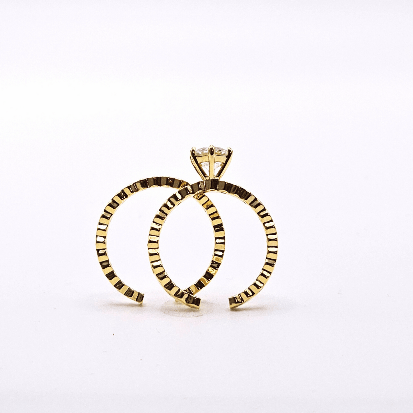 Chivelle 18K Gold Detachable Spiral Solitaire Ring – Adjustable & Stackable