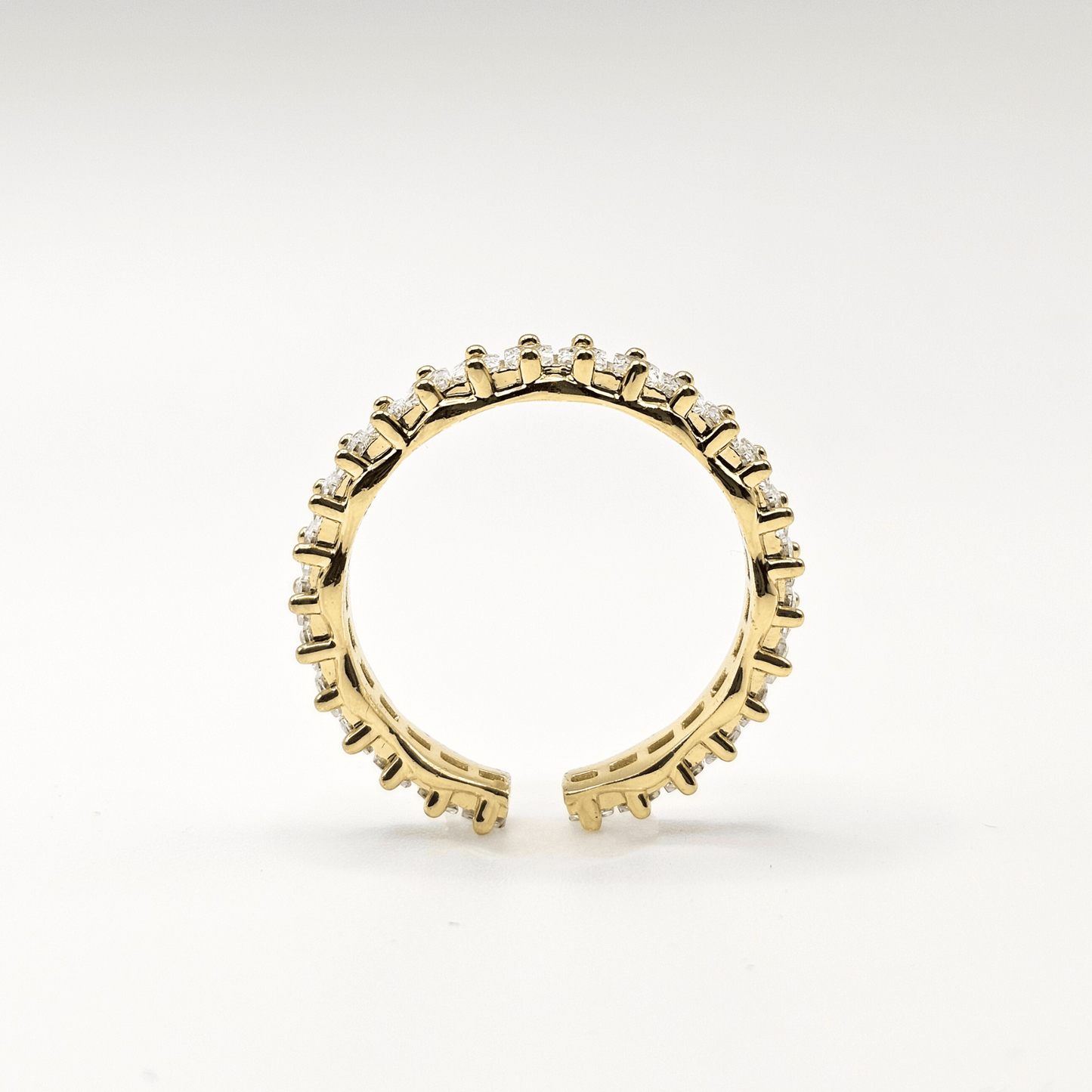 Chivelle Luxe Radiance Gold Eternity Band
