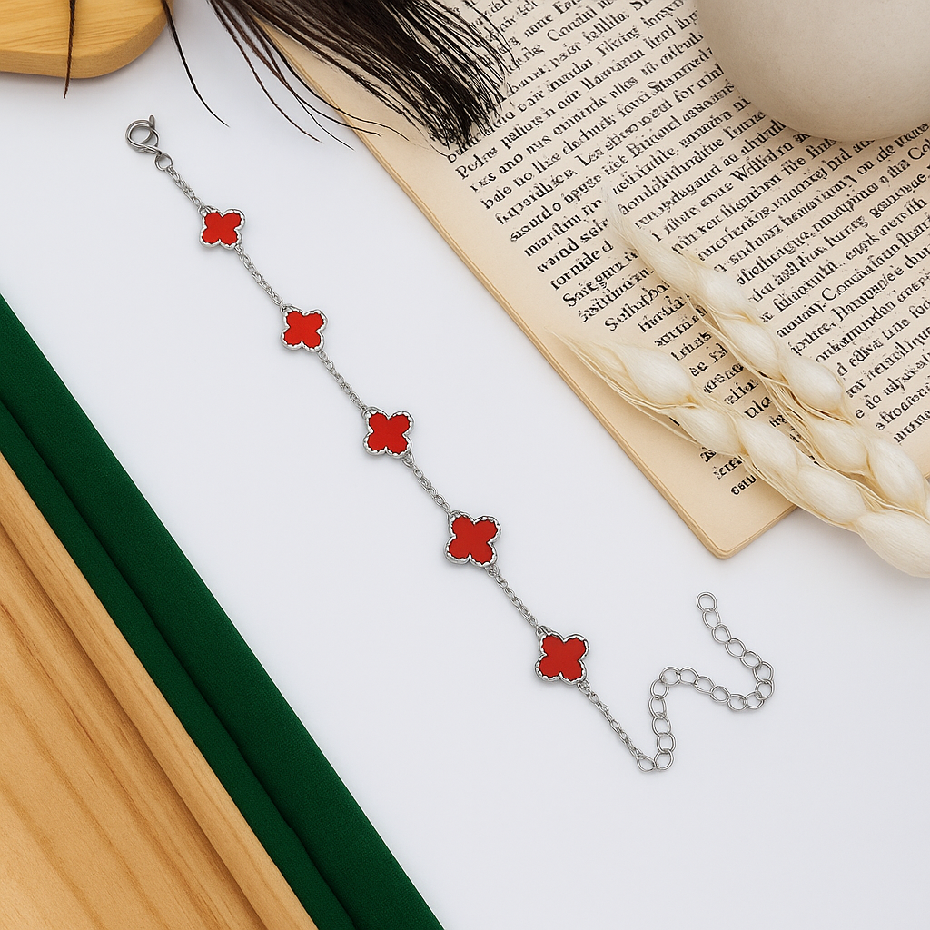 Chivelle Small Clover Charm Chain Bracelet