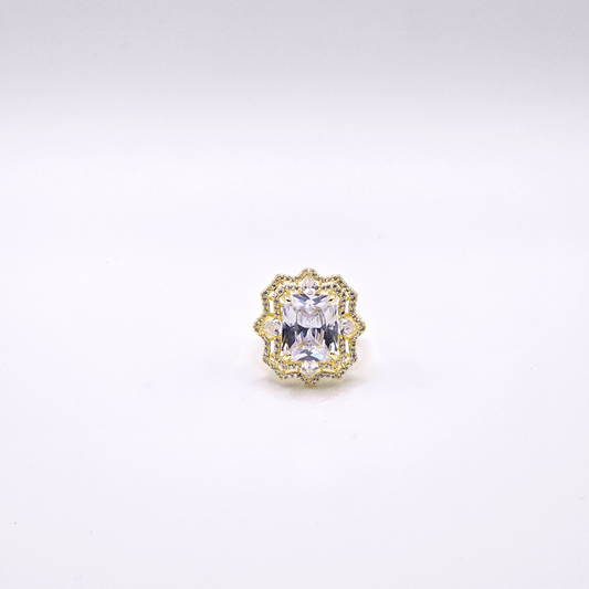 Chivelle Radiance Regal Statement Ring – Gold with White Stone / Silver with Pink Stone