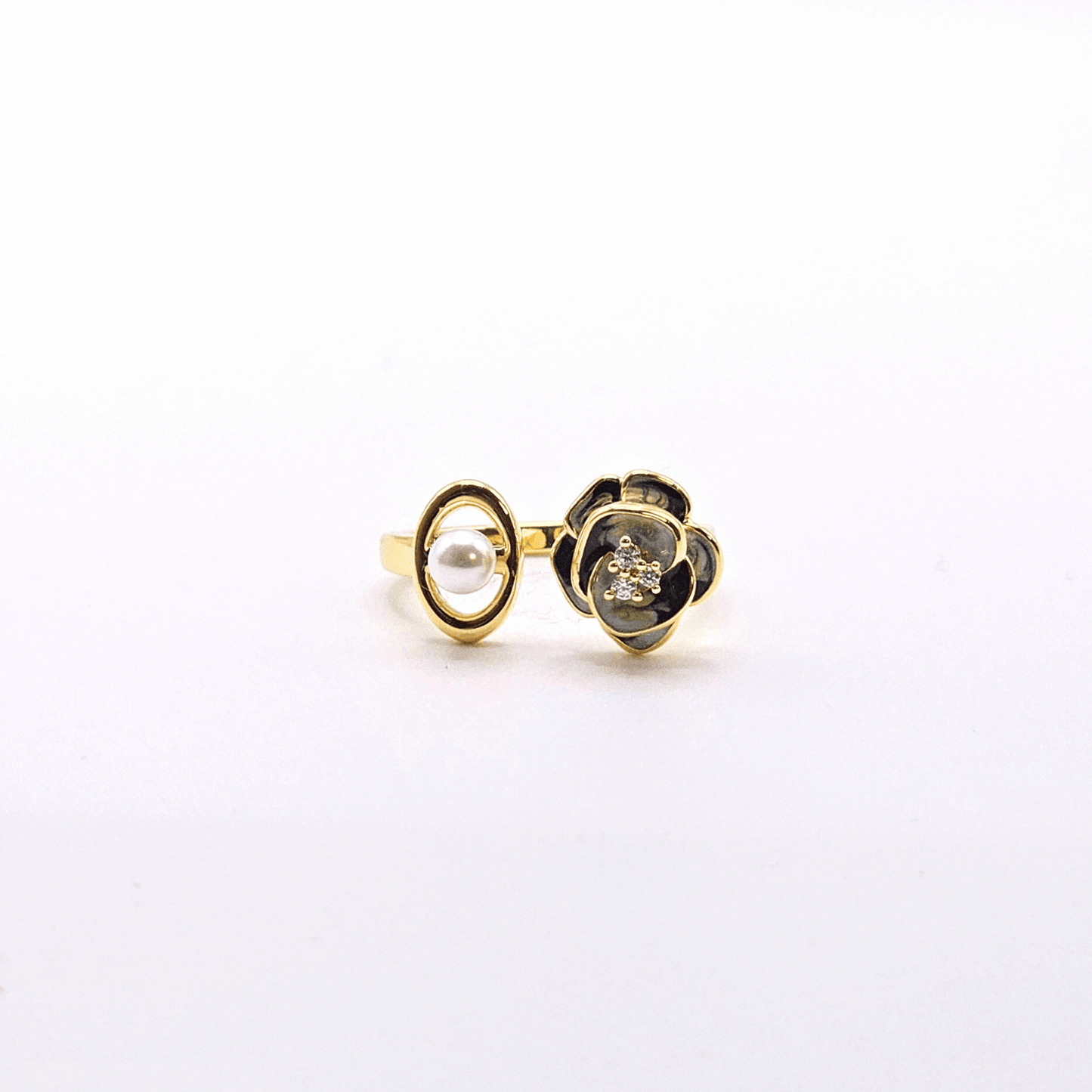 Chivelle Bloom & Mother-of-Pearl Duo Gold Ring – Minimalist Open Design