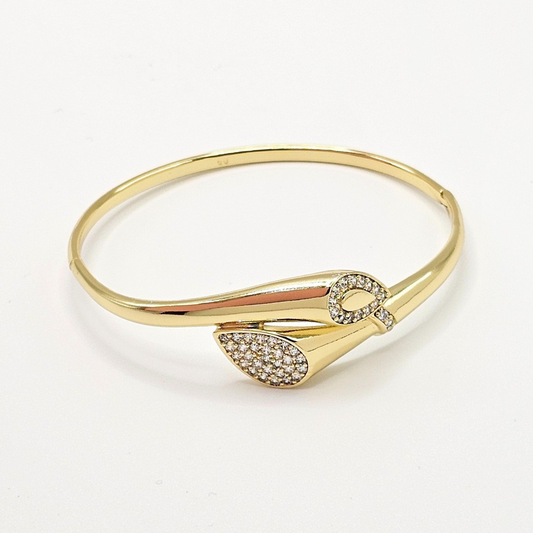 Chivelle Crystal Snake Head Hinge Bangle – 18K Gold Plated