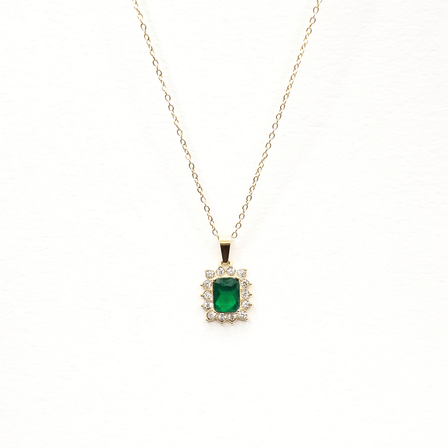 Chivelle Emerald Halo Pendant Necklace