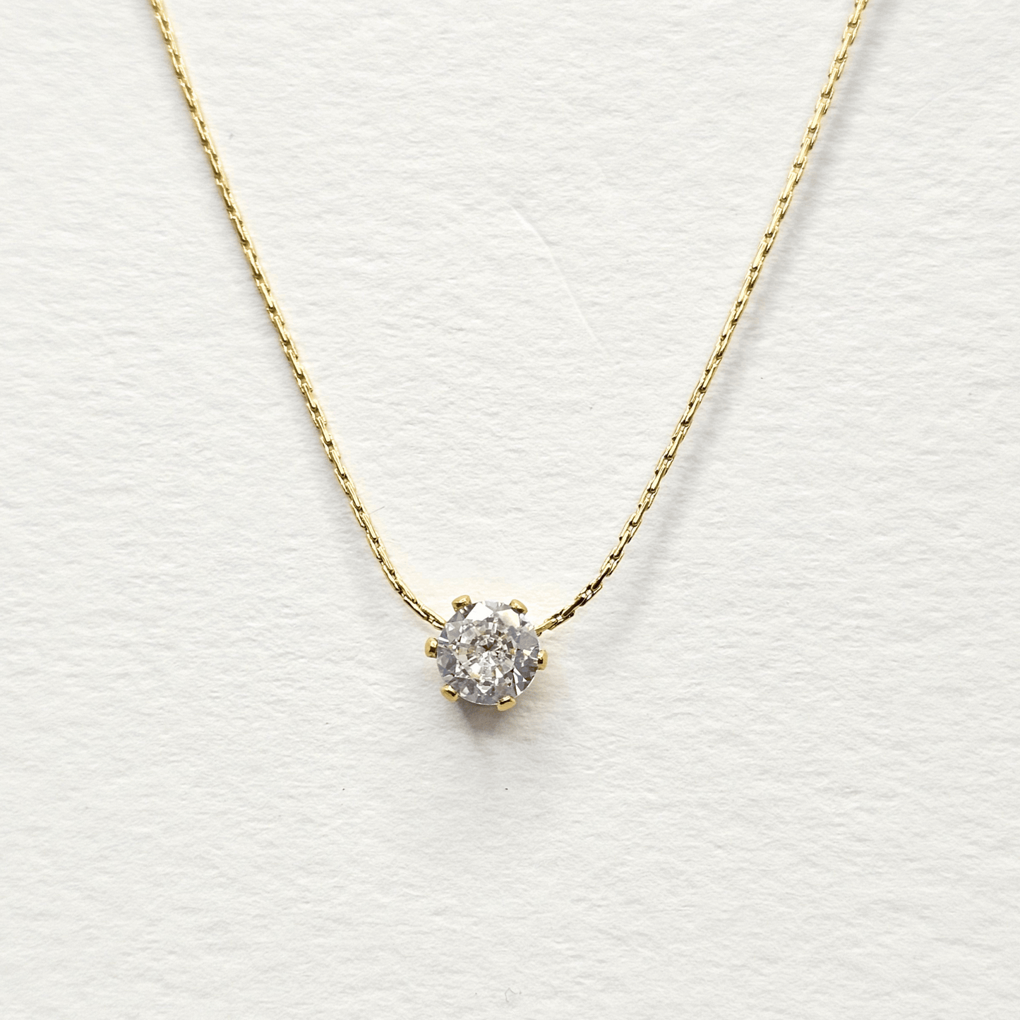 Chivelle Solitaire Sparkle Pendant Necklace