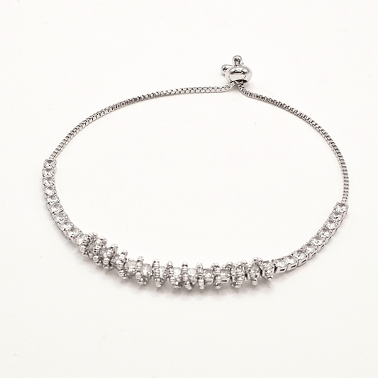 Delicate Silver-Toned Bracelet – Adjustable with White Stones