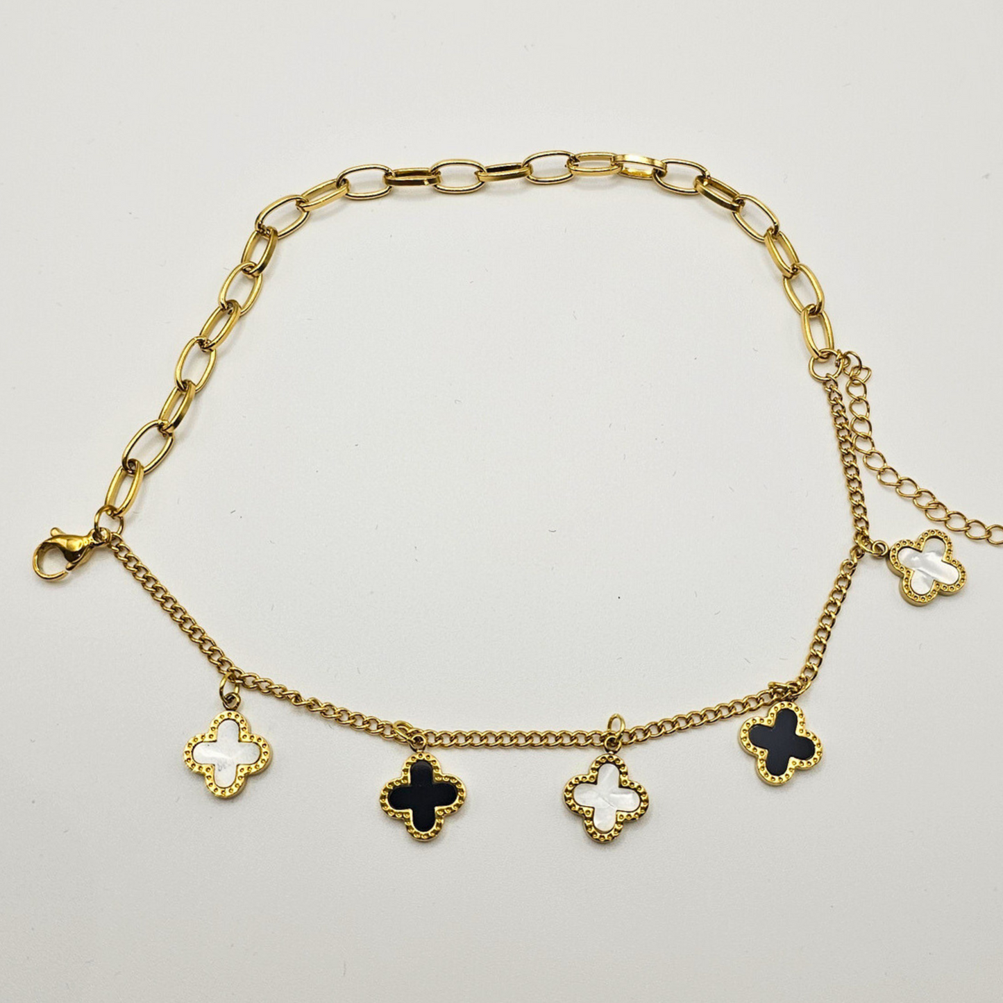 Chivelle Clover Charm Chain Bracelet – Luxe Edition