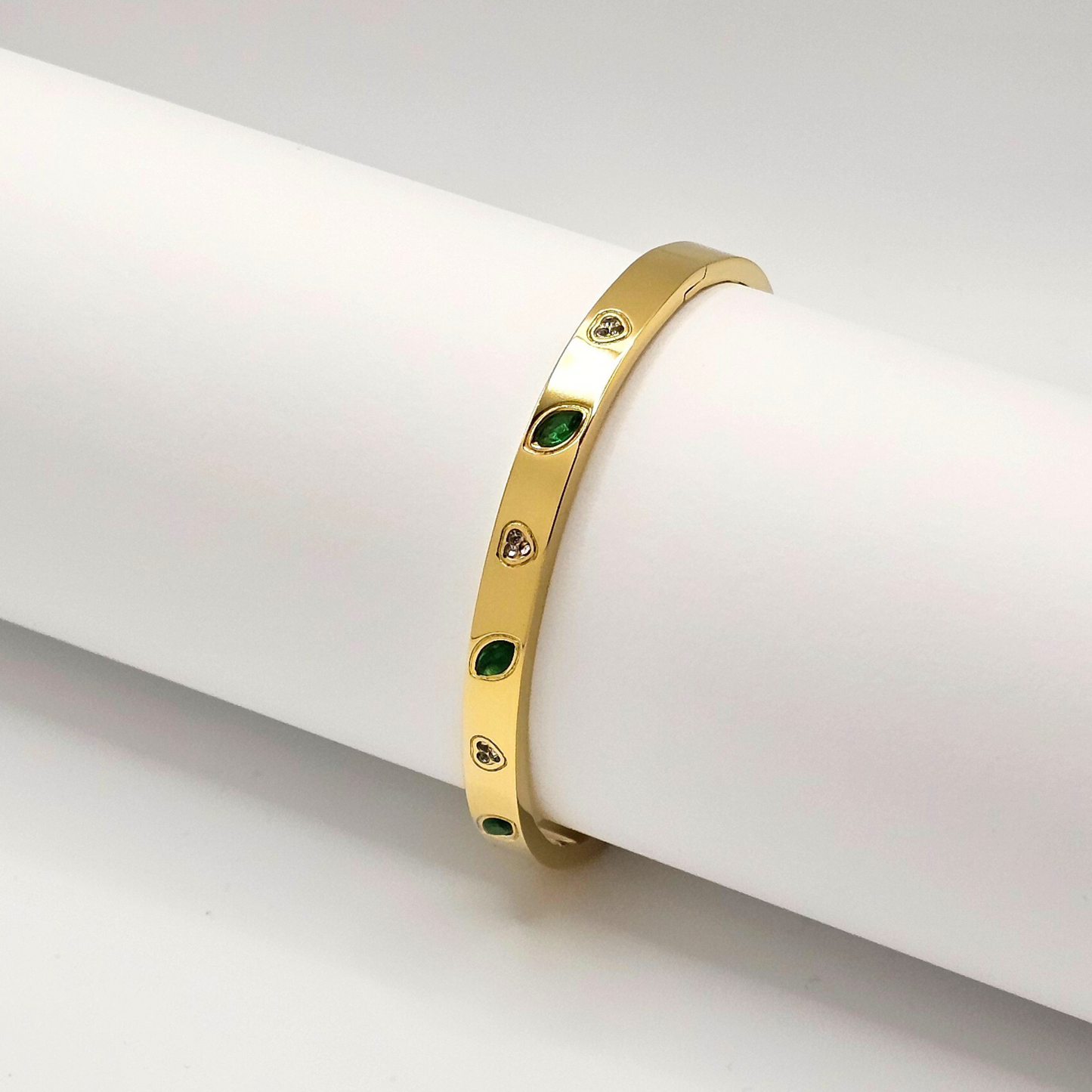 Green Stone Hinge Bangle Bracelet – 18K Gold Plated Minimalist Design