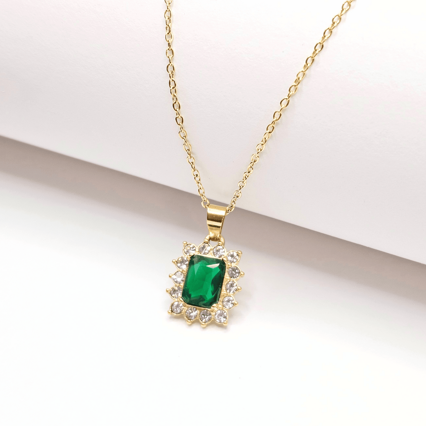 Chivelle Emerald Halo Pendant Necklace