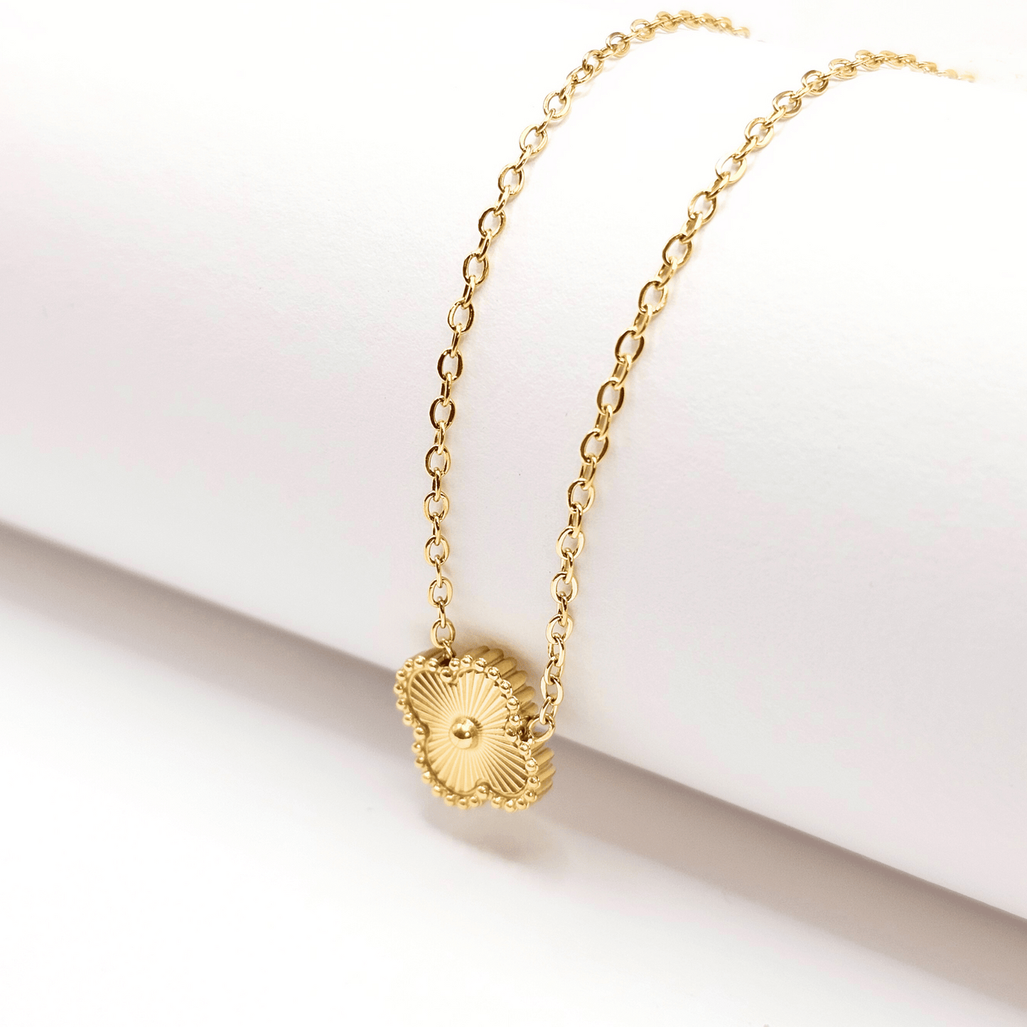 Chivelle Clover Pendant Necklace – Gold, White, Black & Orange